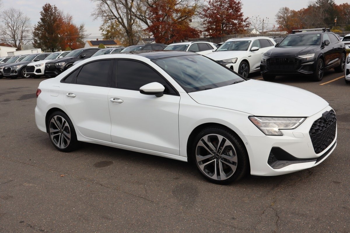 2025 Audi A3 Premium Plus 40 TFSI Quattro photo 3