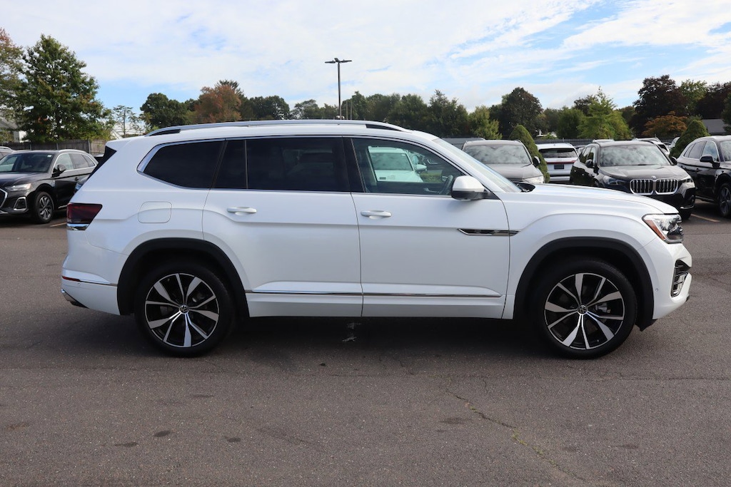 Used 2025 Volkswagen Atlas 2.0T SEL Premium R-Line 4MOTION SUV
