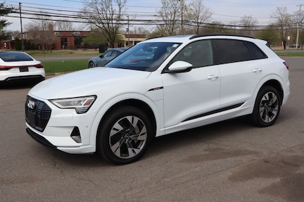 2021 Audi e-tron Premium quattro Black Optic SUV
