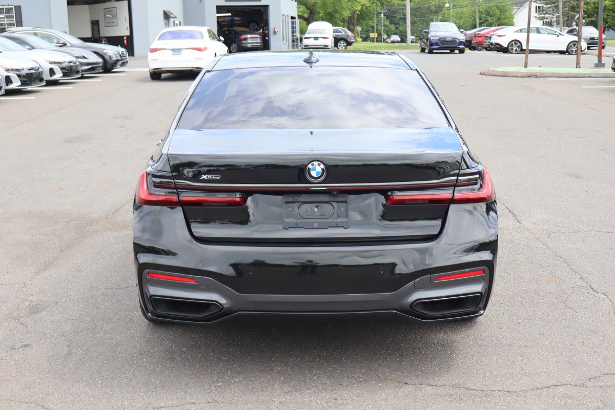 2022 BMW 7 Series 750i - Photo 6