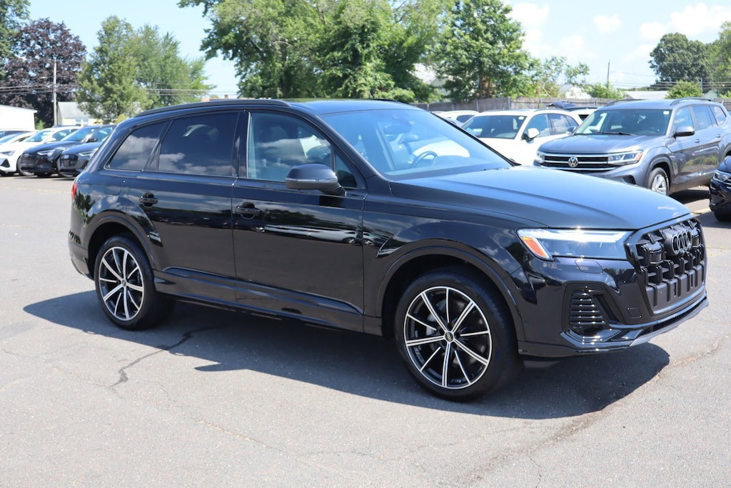 Used 2025 Audi Q7 Premium Plus 45 TFSI quattro Black Optic SUV
