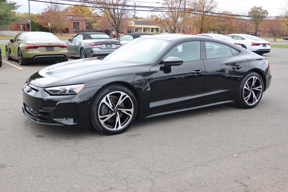 2022 Audi e-tron GT Prestige's photo