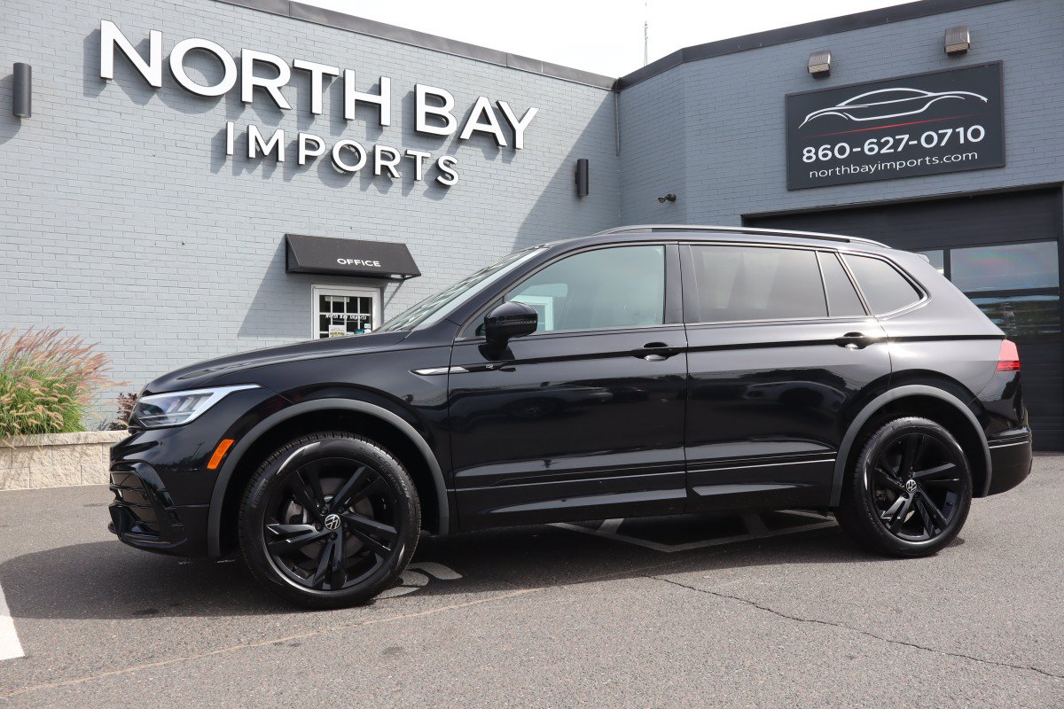2024 Volkswagen Tiguan SE R-LINE BLACK