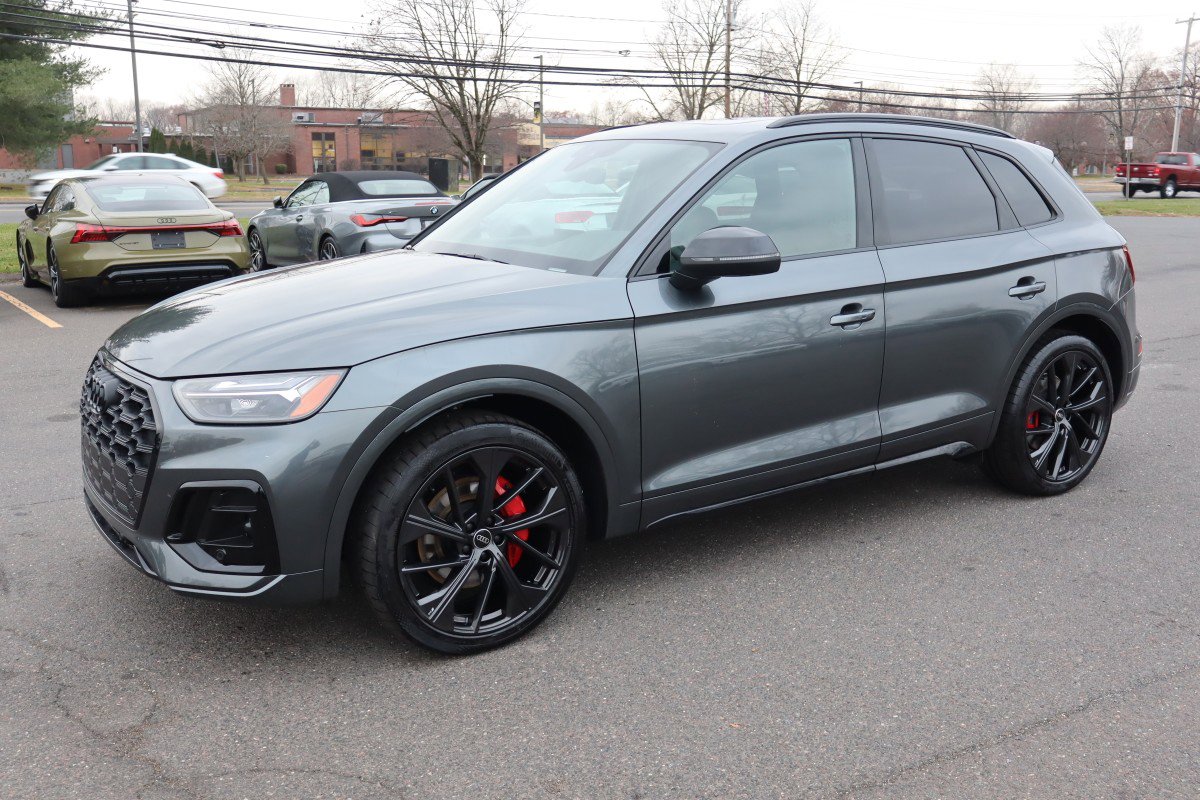 2025 Audi SQ5 Premium Plus's photo