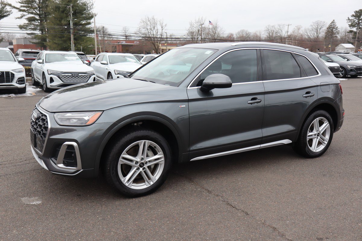 2025 Audi Q5 Premium's photo