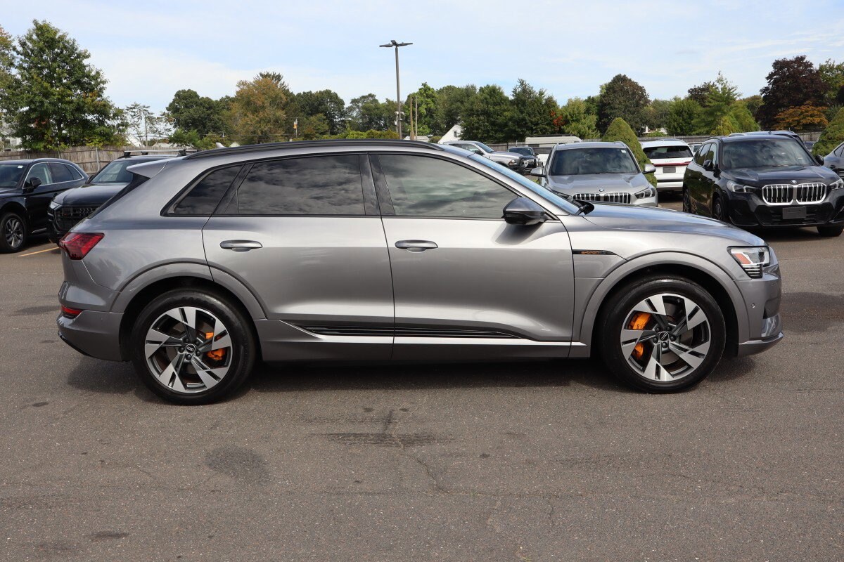 2023 Audi e-tron Premium Plus photo 4