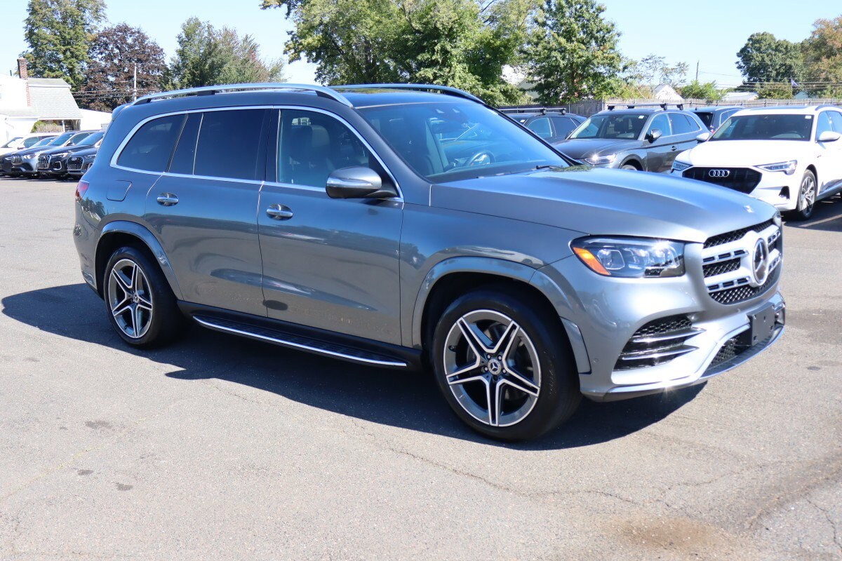 2023 Mercedes Benz GLS 450 4MATIC photo 3