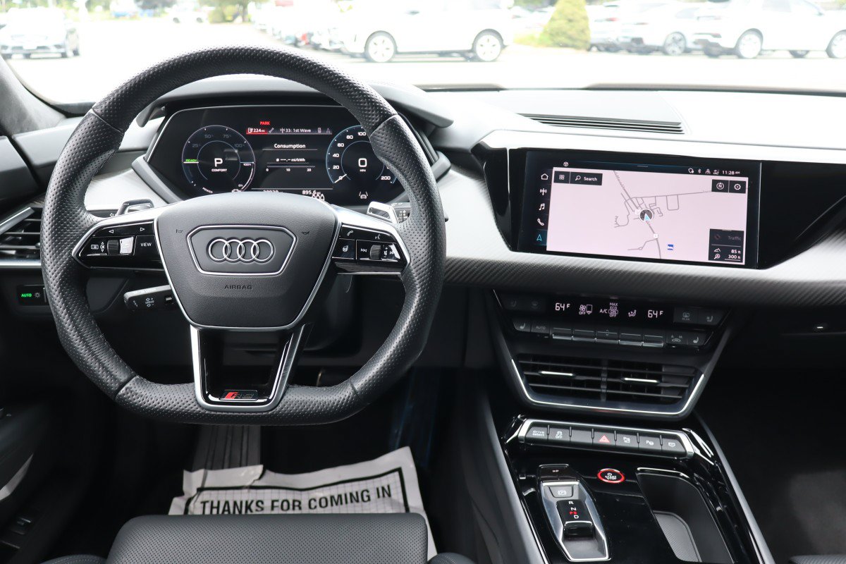 2023 Audi RS e-tron GT Base - Photo 15