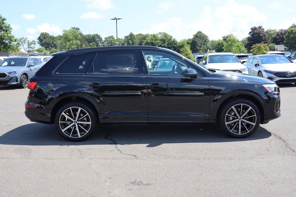 Used 2025 Audi Q7 Premium Plus 45 TFSI quattro Black Optic SUV