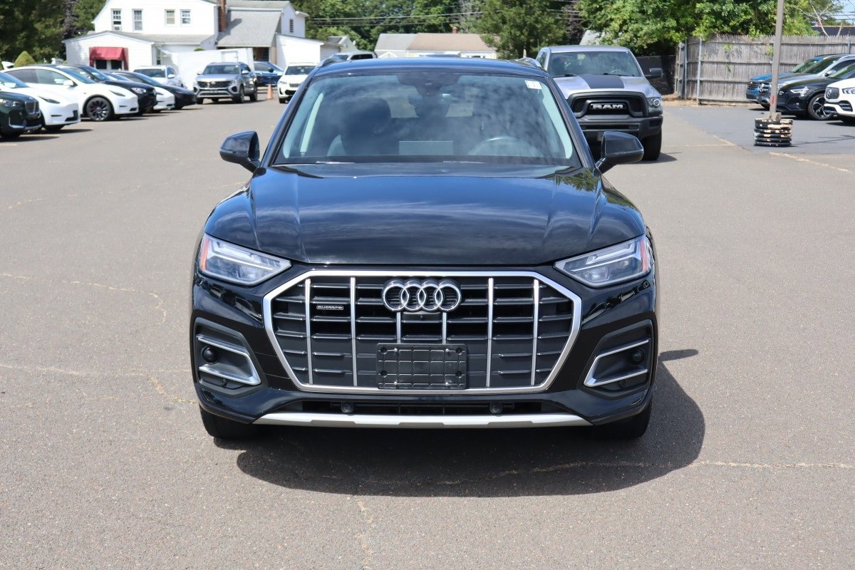 2022 Audi Q5 Premium Plus photo 2