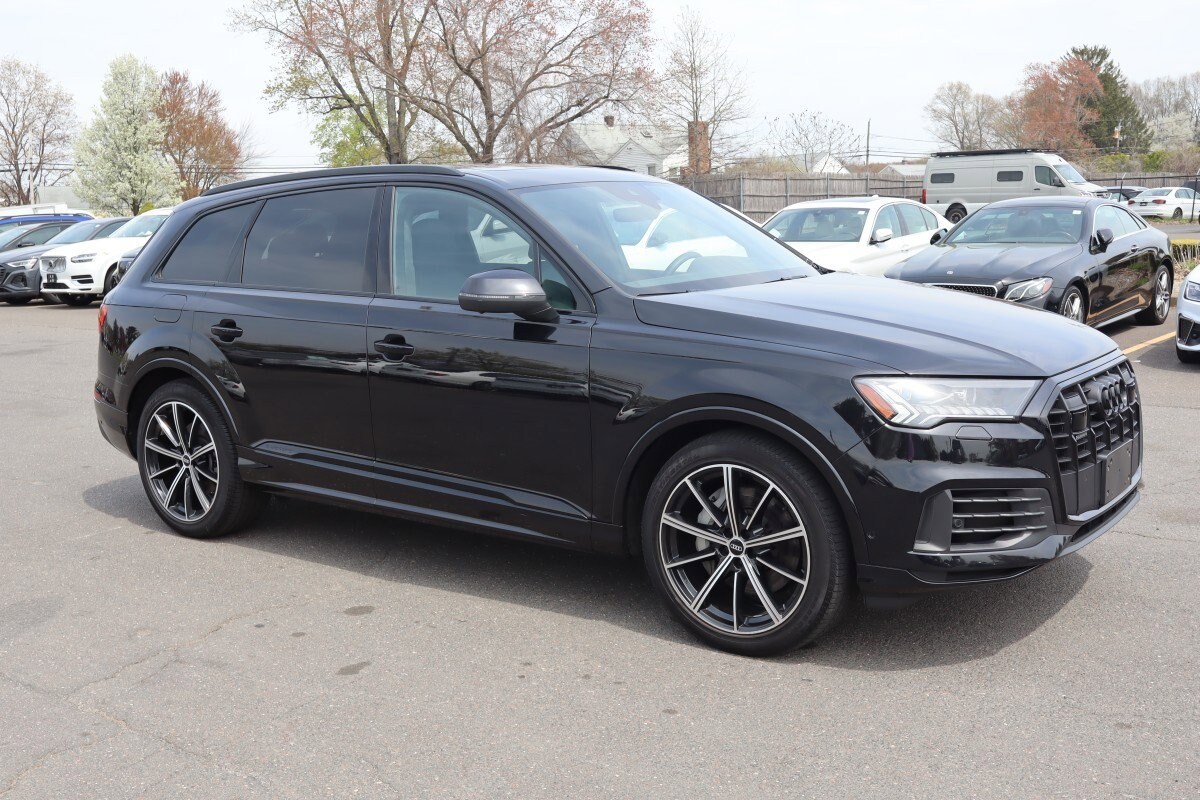 2021 Audi Q7 Prestige 55 photo 3