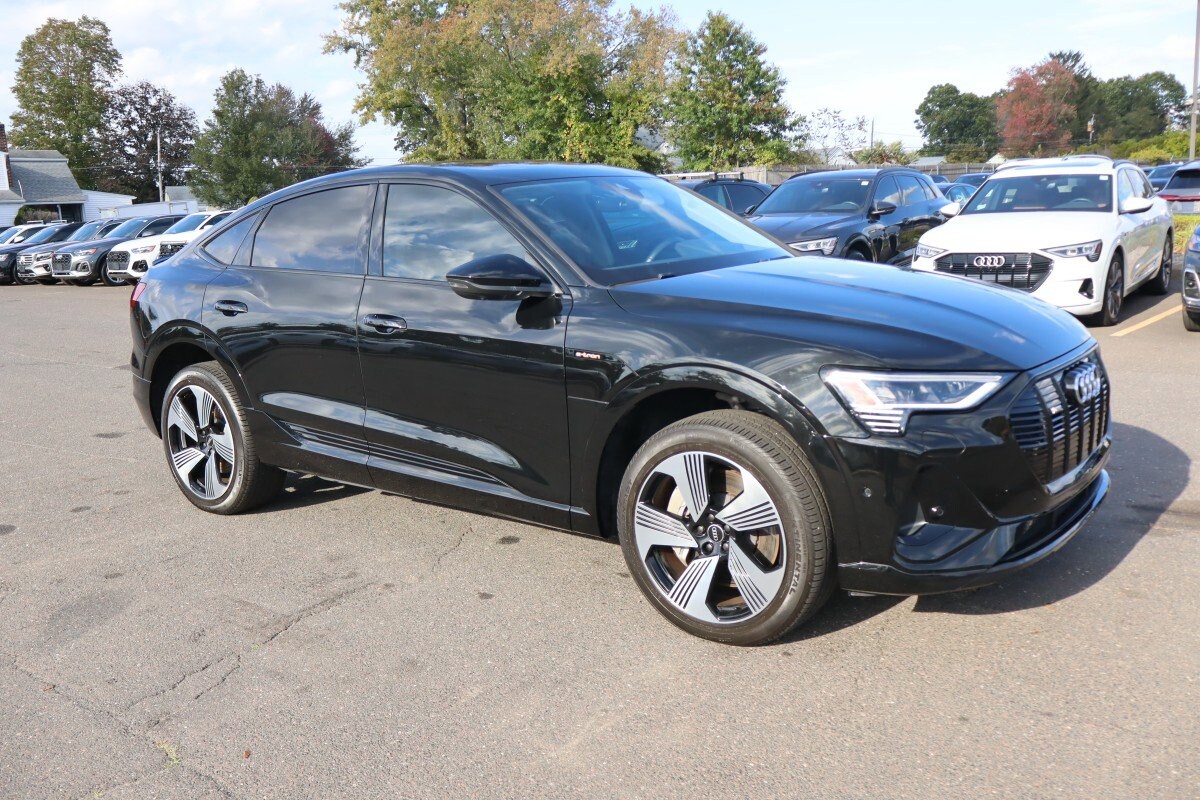 2021 Audi e-tron Sportback Prestige photo 2