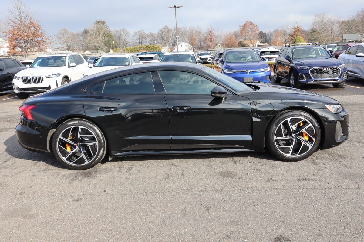 2023 Audi RS e-tron GT Base photo 4