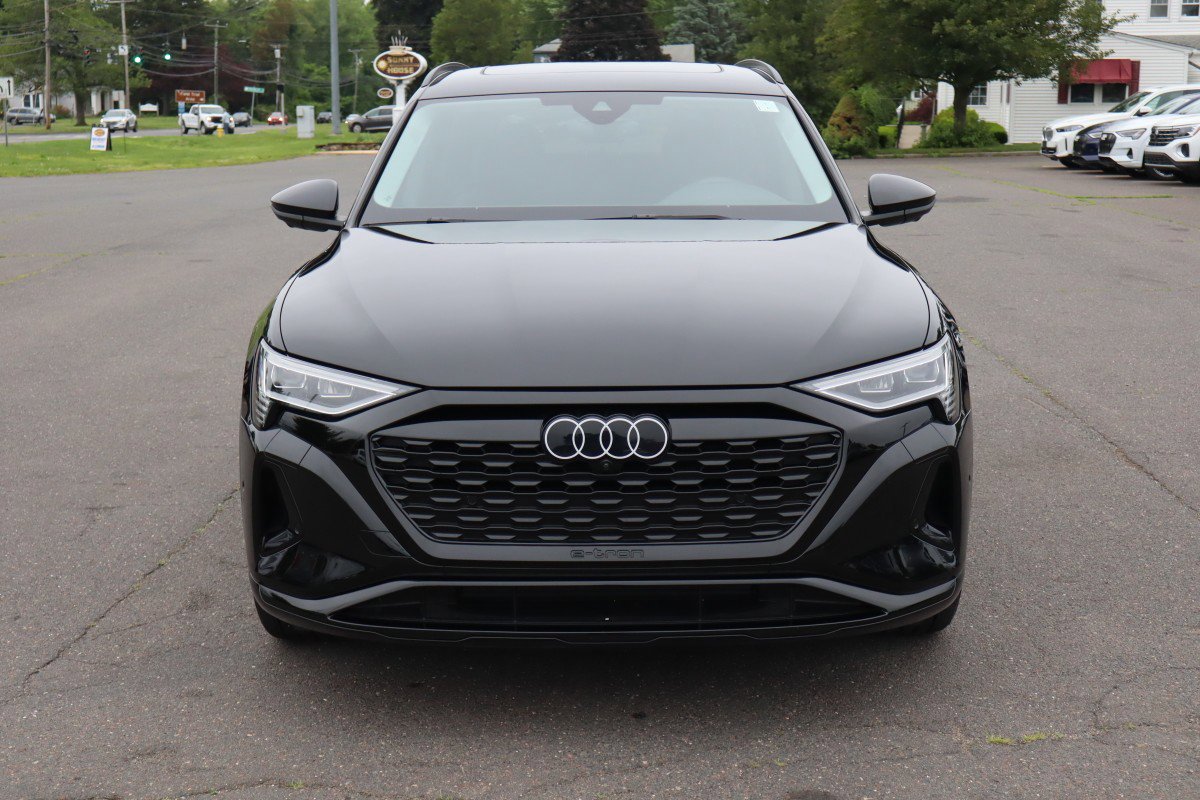 2024 Audi Q8 E-tron Premium Plus photo 2