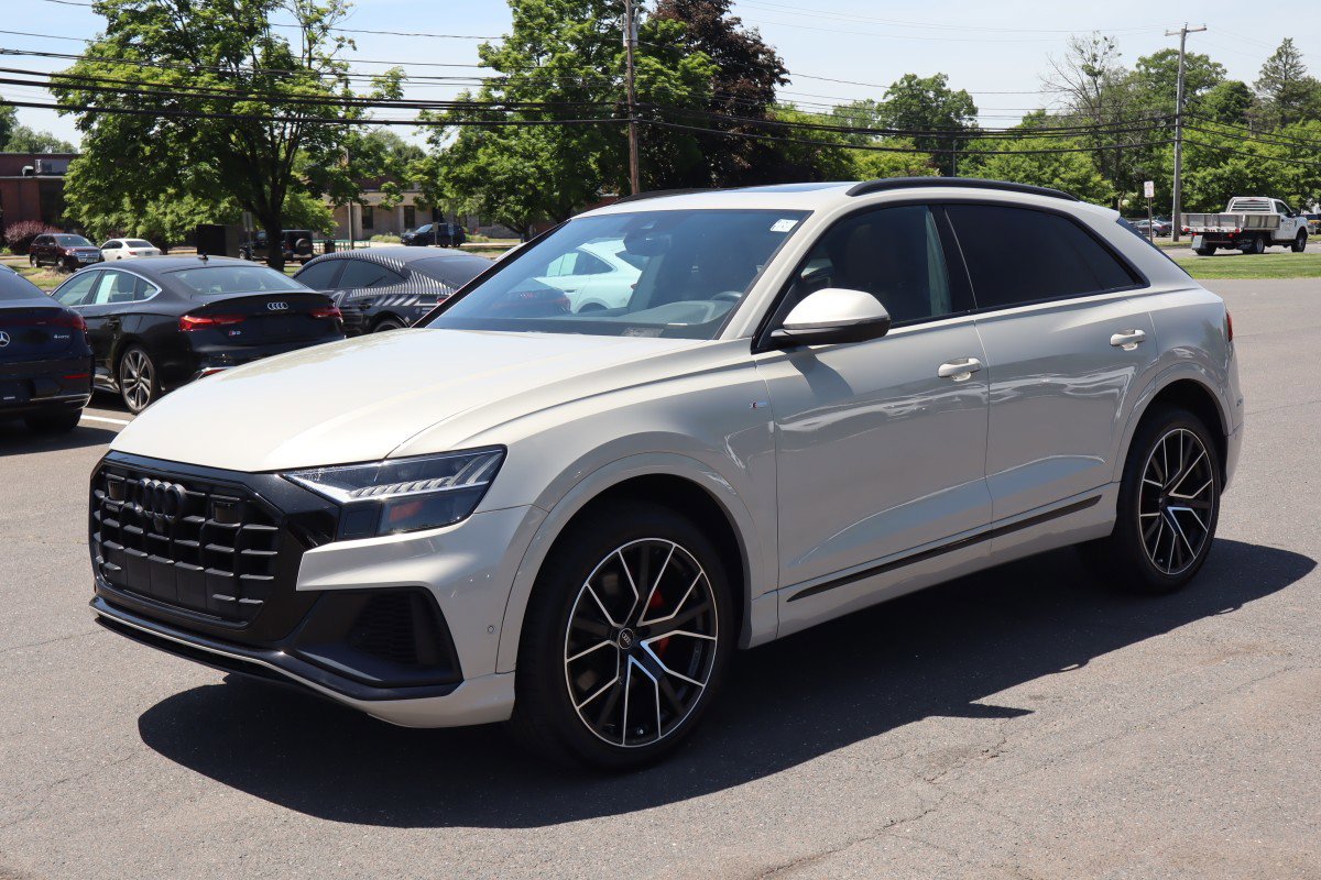 2022 Audi Q8 55 Premium Plus Tiptonic quattro's photo