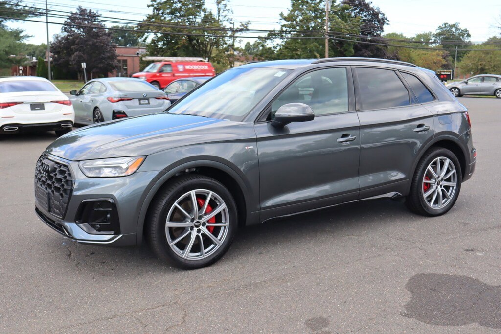 Used 2025 Audi Q5 e S line Premium Plus 55 TFSI e quattro Black Optic SUV
