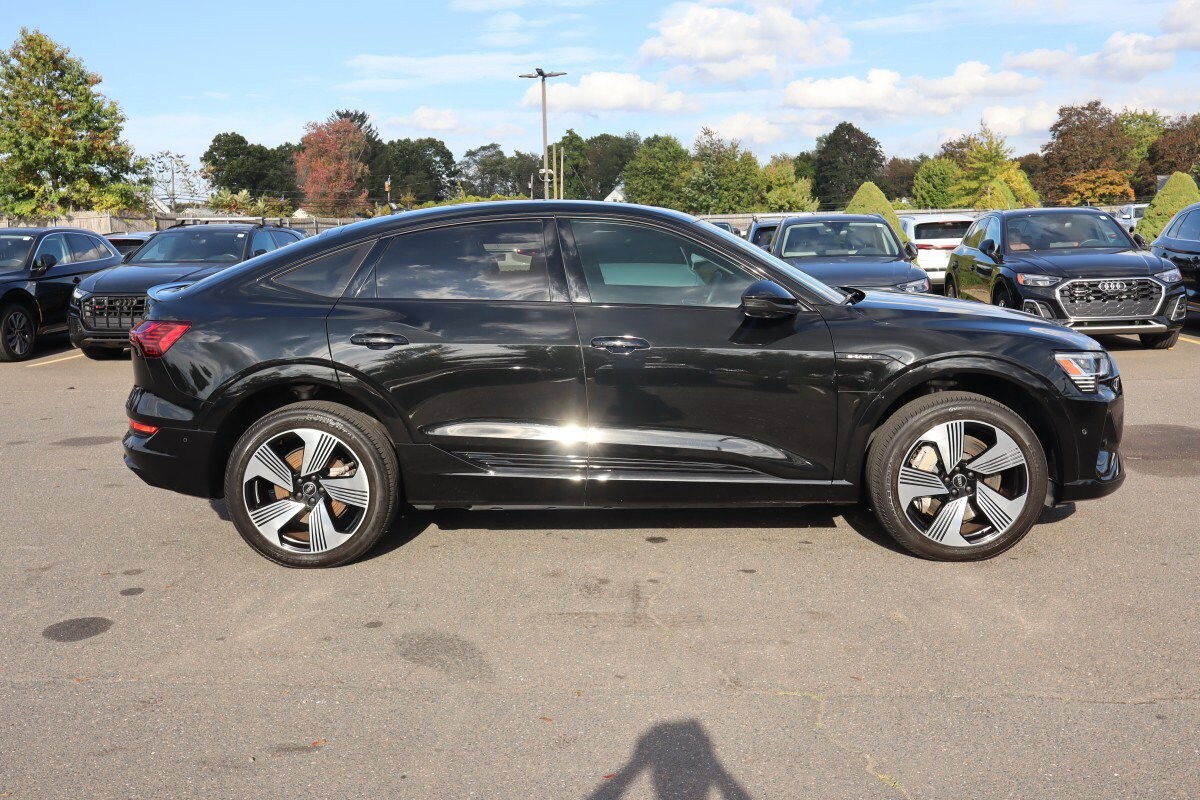 2021 Audi e-tron Sportback Prestige photo 3
