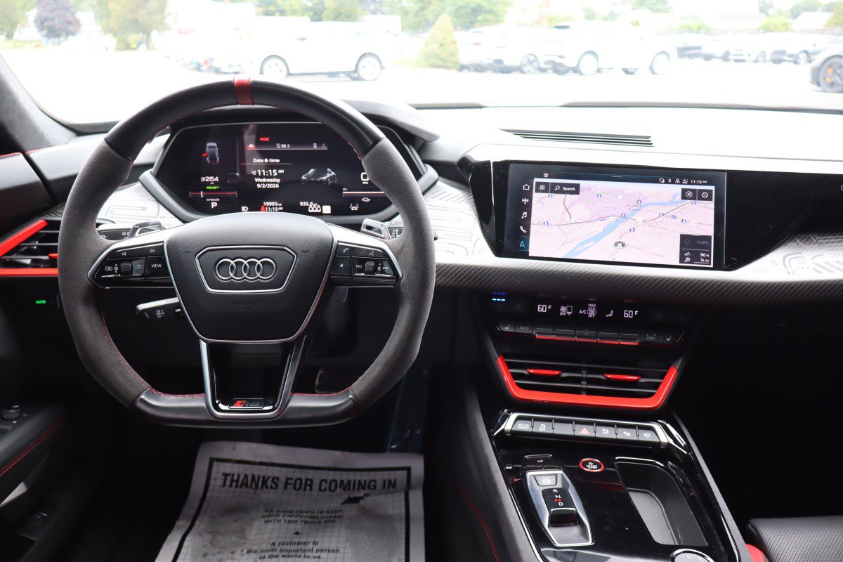 2023 Audi RS e-tron GT Base - Photo 15