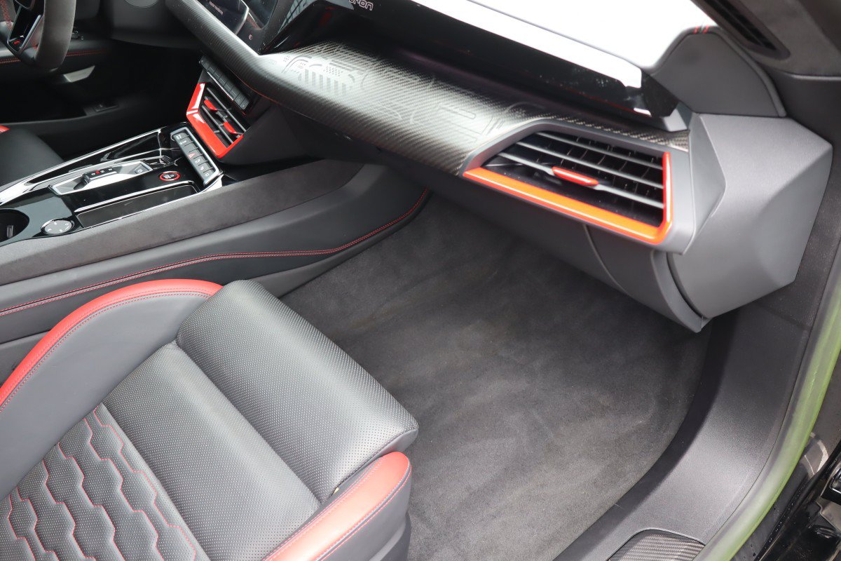 2023 Audi RS e-tron GT Base - Photo 22