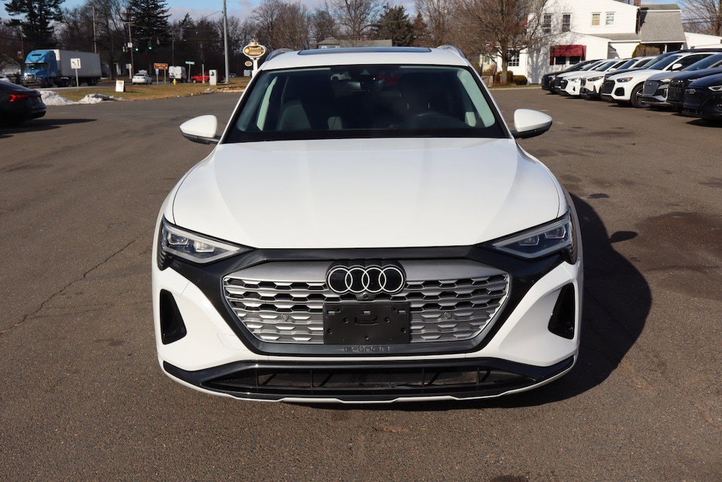 Used 2024 Audi Q8 e-tron Premium quattro SUV