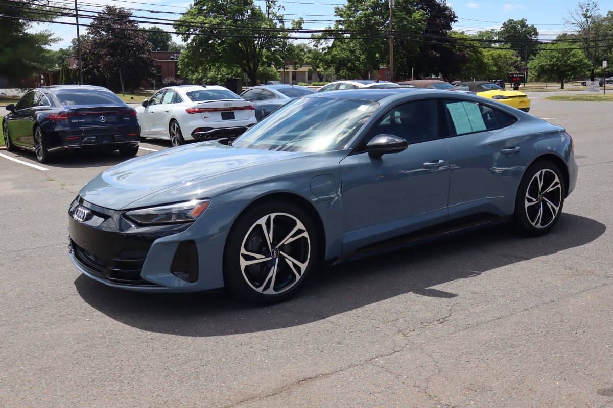2022 Audi e-tron GT Premium Plus quattro's photo