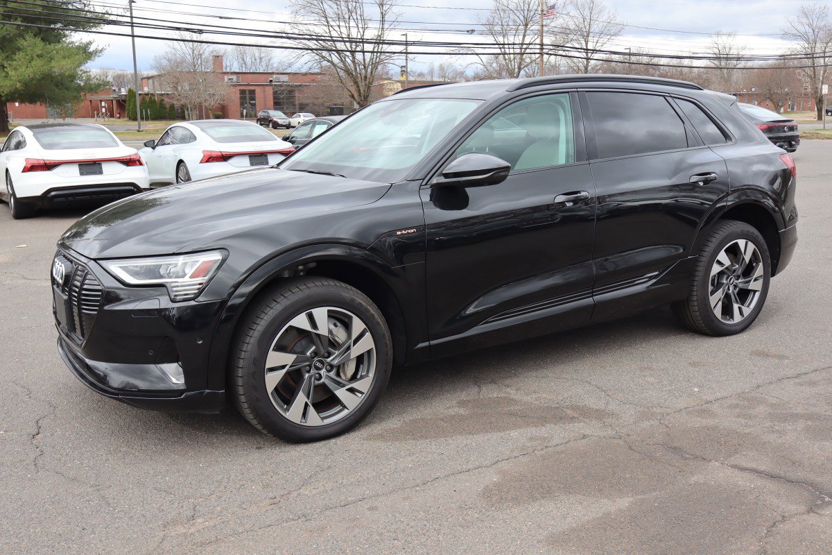 2021 Audi e-tron Premium