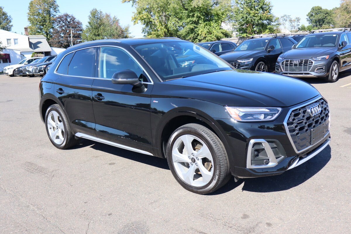 2023 Audi Q5 S line Premium Plus photo 3