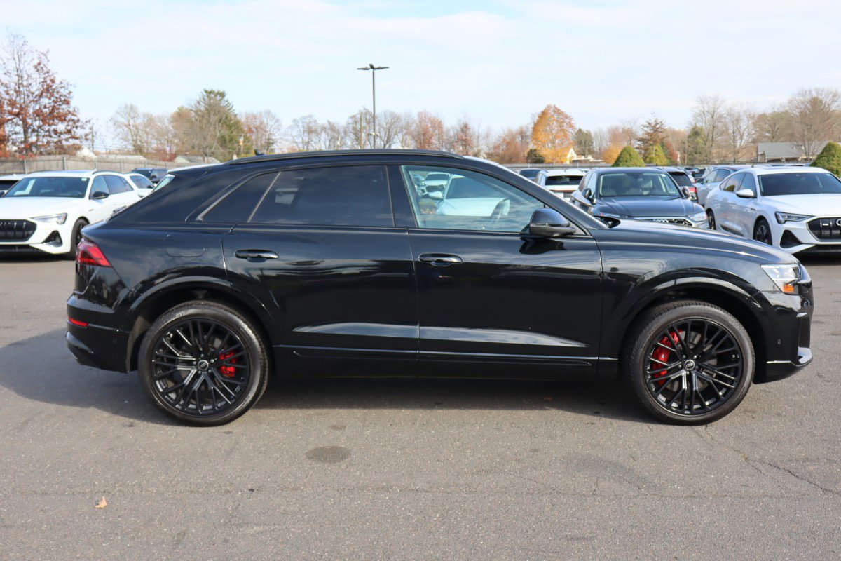 2024 Audi SQ8 Prestige photo 3