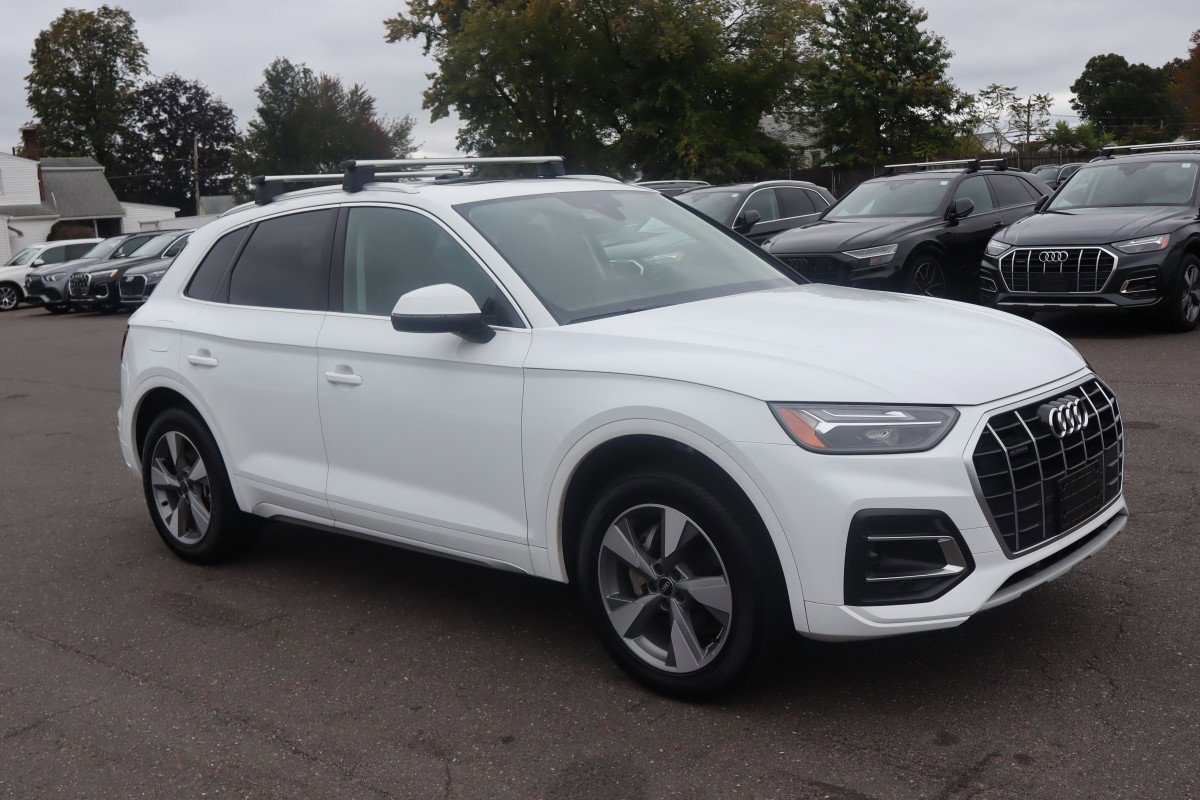 2024 Audi Q5 Premium photo 2