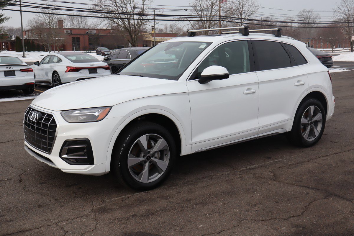 2023 Audi Q5 Premium's photo