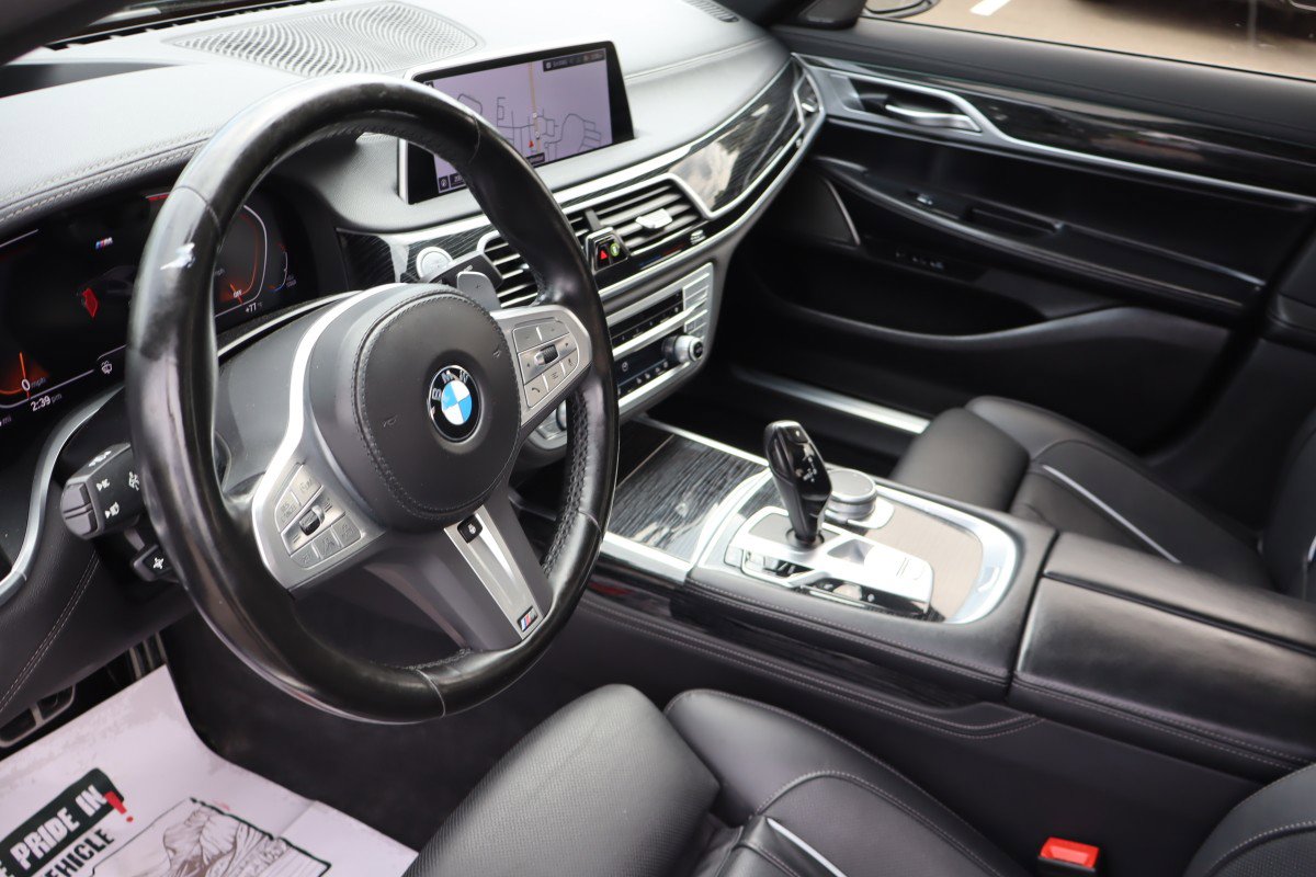 2022 BMW 7 Series 750i - Photo 11