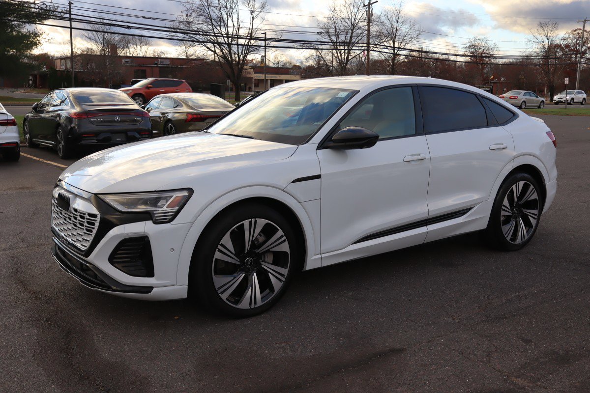 2024 Audi Q8 Sportback e-tron Prestige's photo