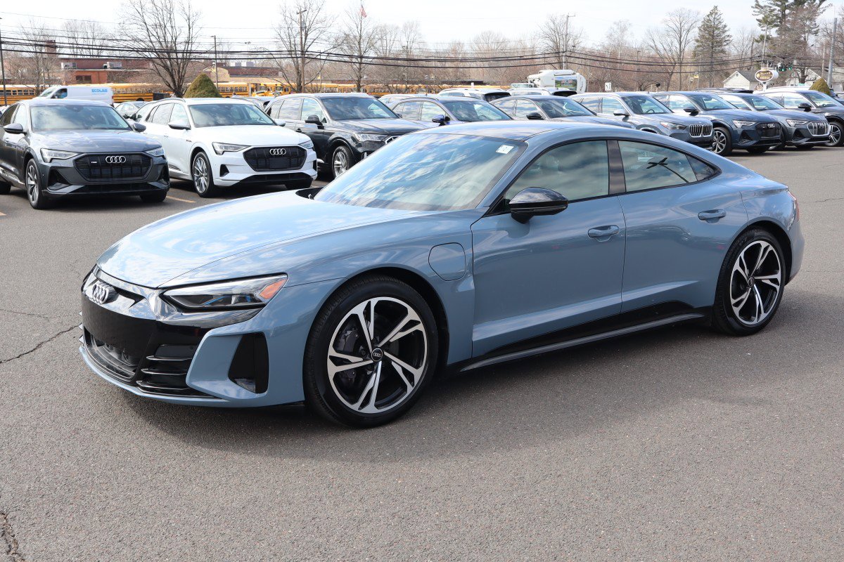 2022 Audi e-tron GT Premium Plus