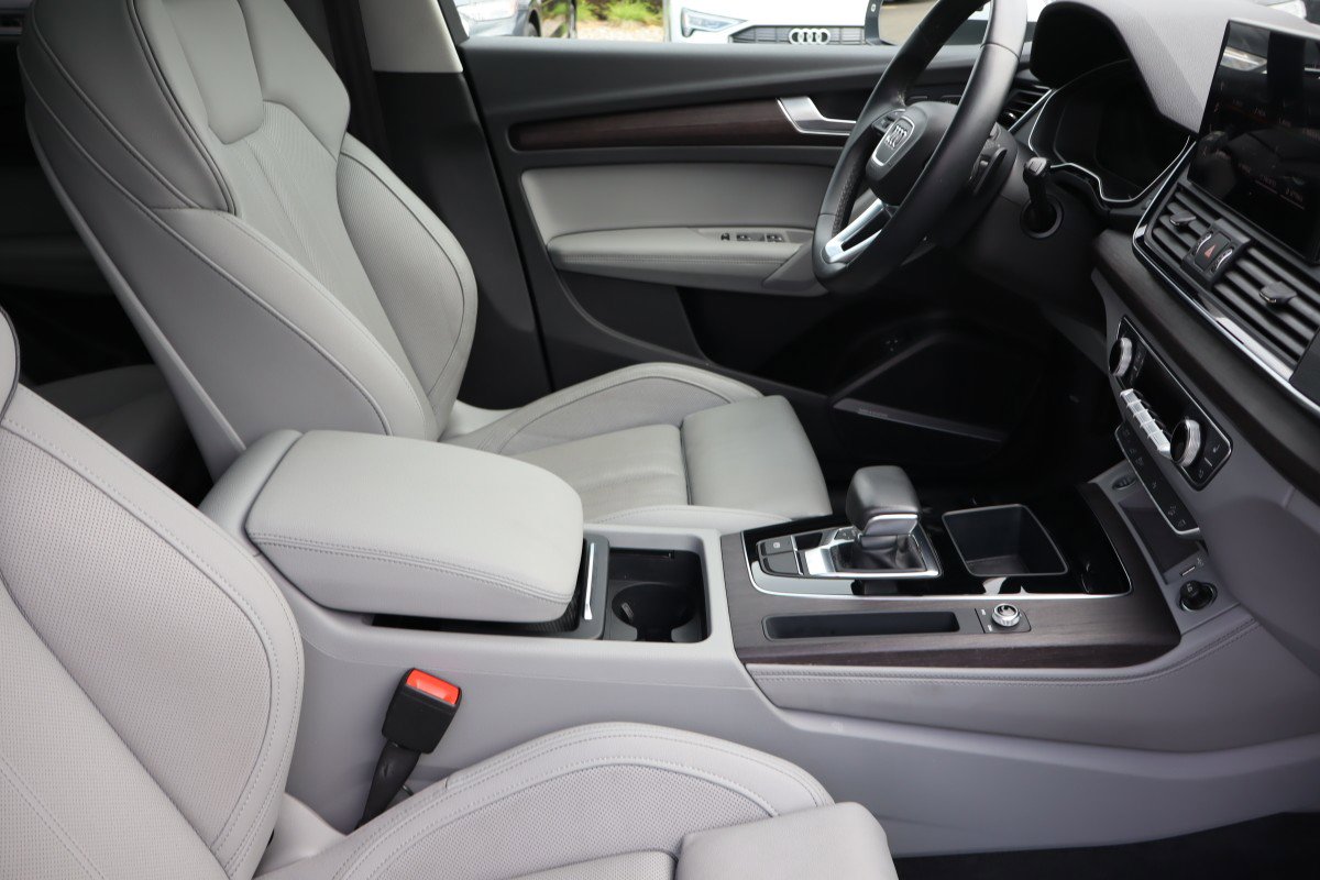 2022 Audi Q5 Premium Plus - Photo 14