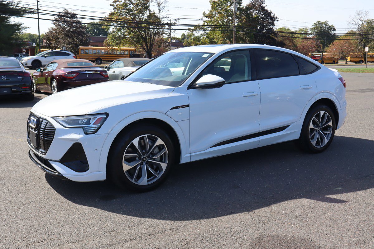 2021 Audi e-tron Sportback Premium Plus's photo
