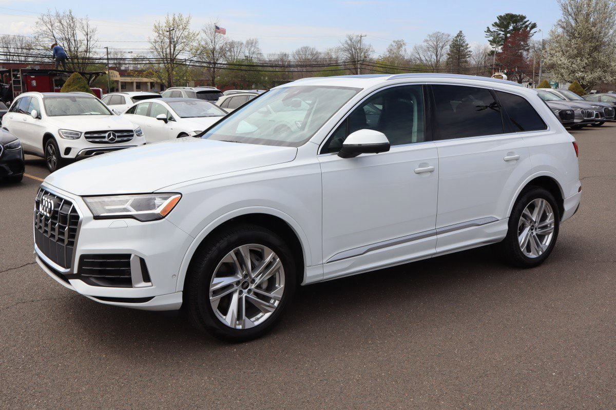 2023 Audi Q7 55 Premium Plus quattro Tiptronic's photo