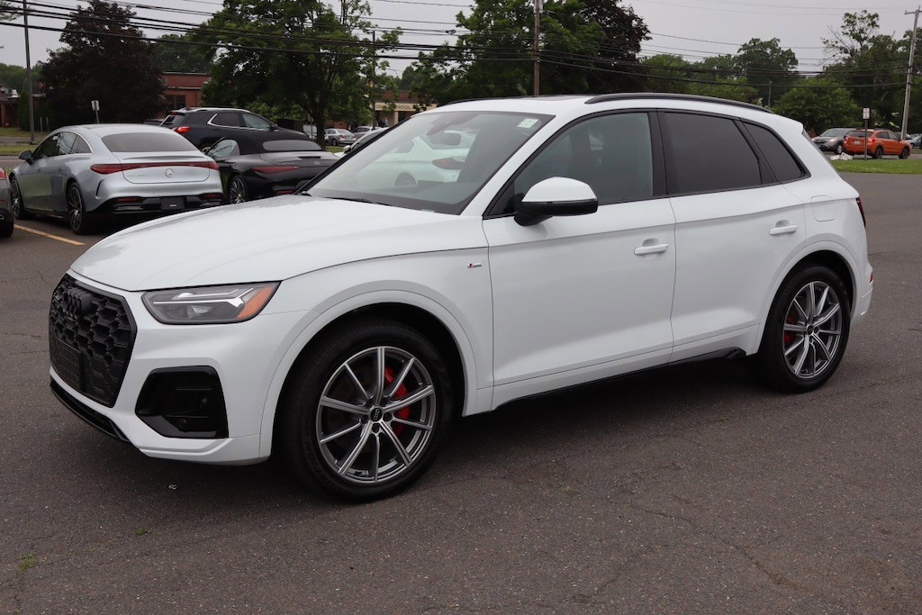 Used 2024 Audi Q5 e S line Premium Plus 55 TFSI e quattro Black Optic SUV