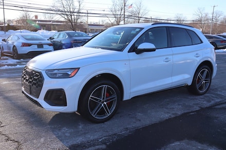 2024 Audi Q5 e S line Premium Plus 55 TFSI e quattro Black Optic SUV