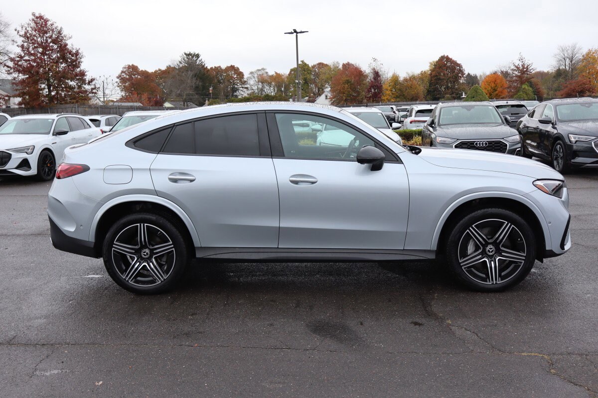 2024 Mercedes Benz GLC 4MATIC 300 photo 4