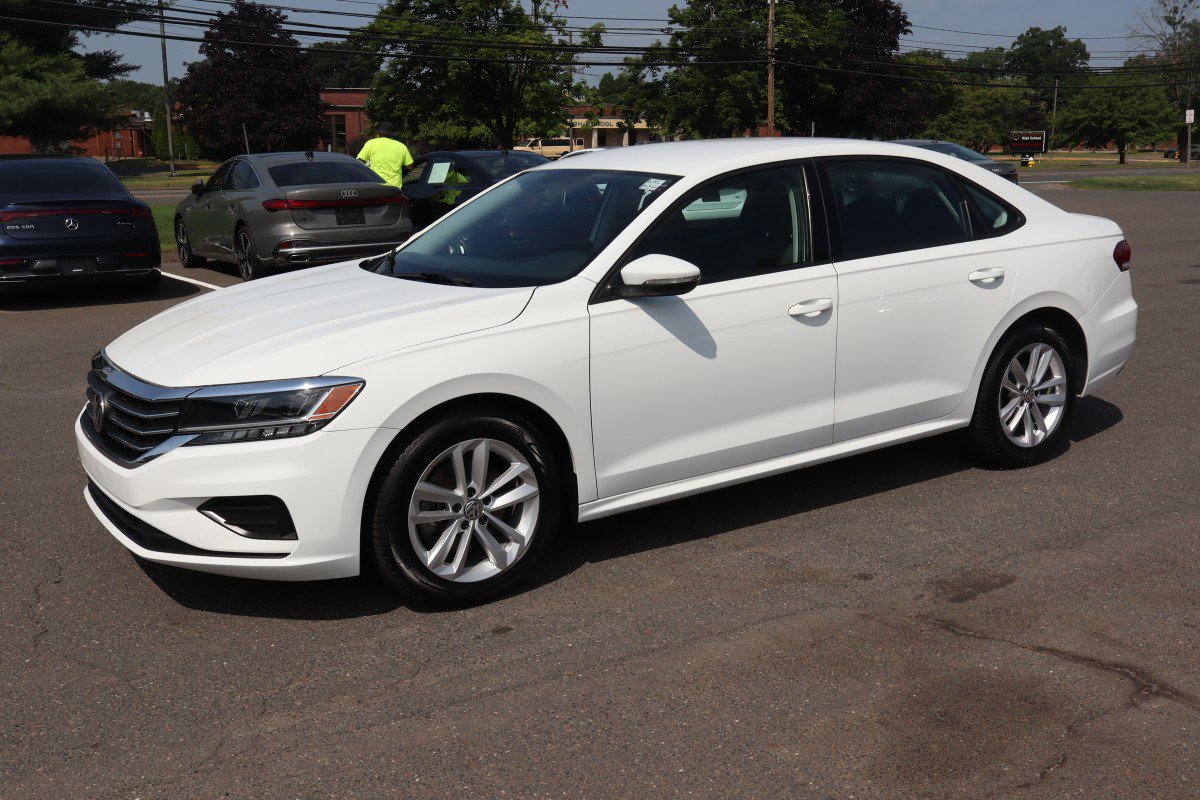 2021 Volkswagen Passat 2.0T S Auto's photo