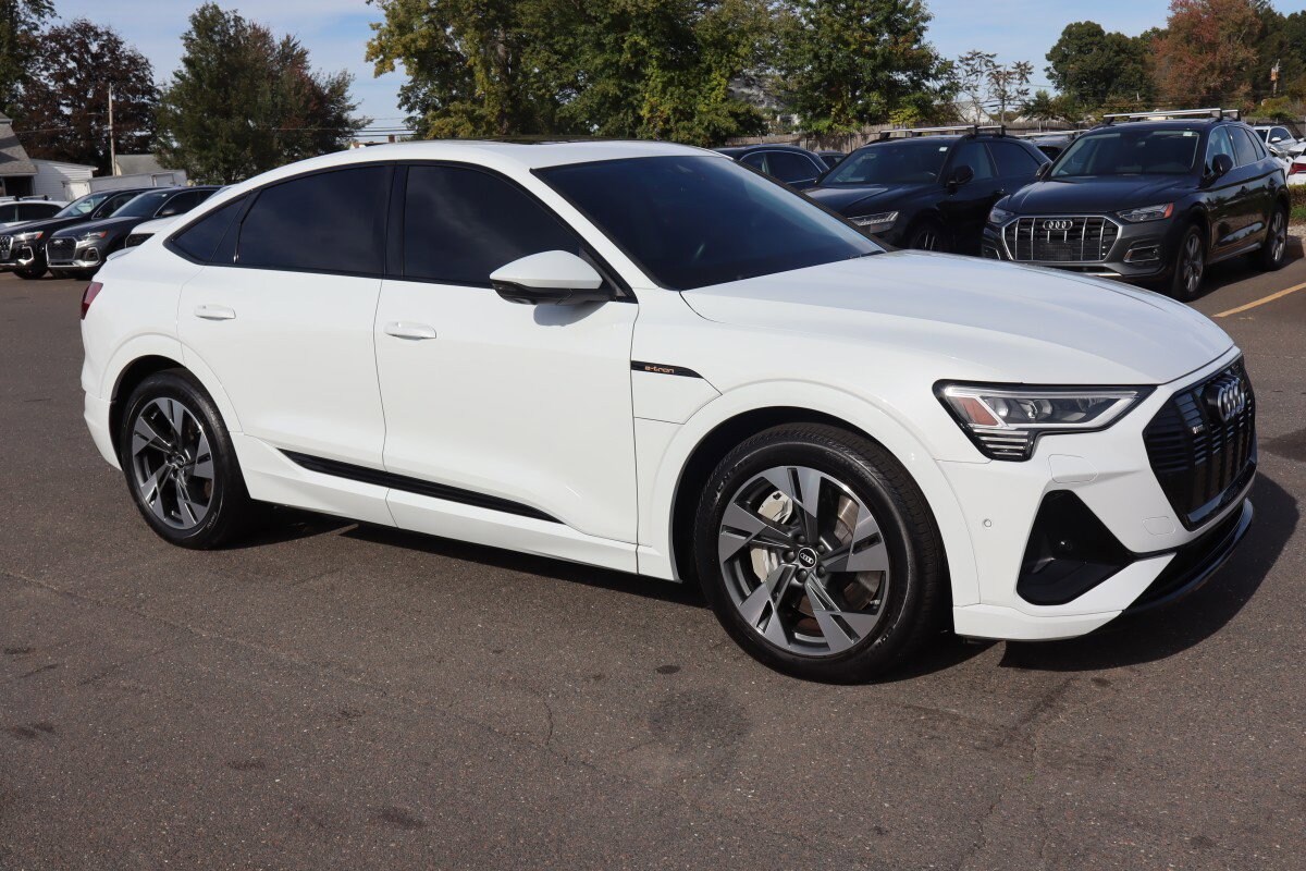 2022 Audi e-tron Sportback S line Premium photo 3