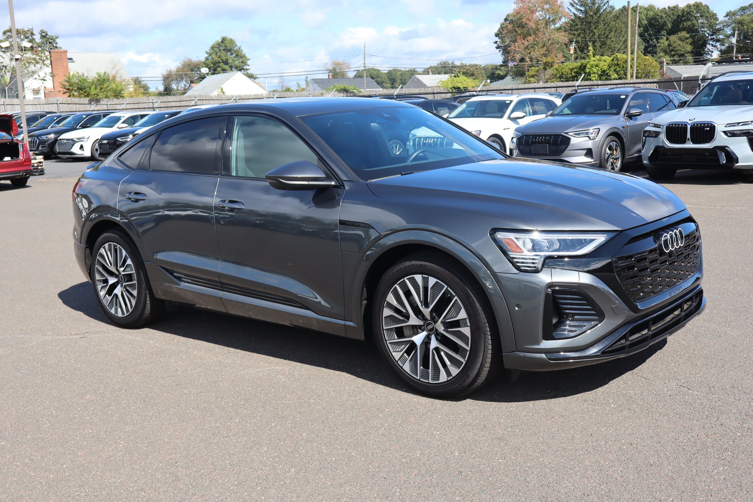 2024 Audi Q8 Premium Plus photo 3