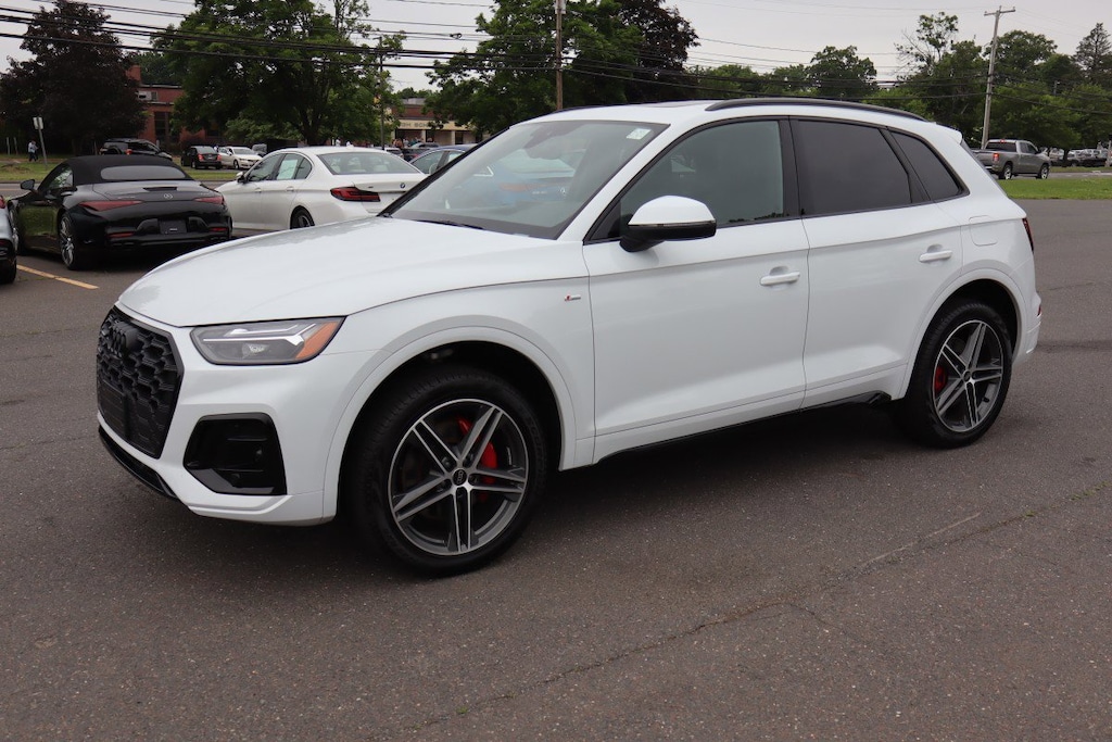 Used 2024 Audi Q5 e S line Premium Plus 55 TFSI e quattro Black Optic SUV