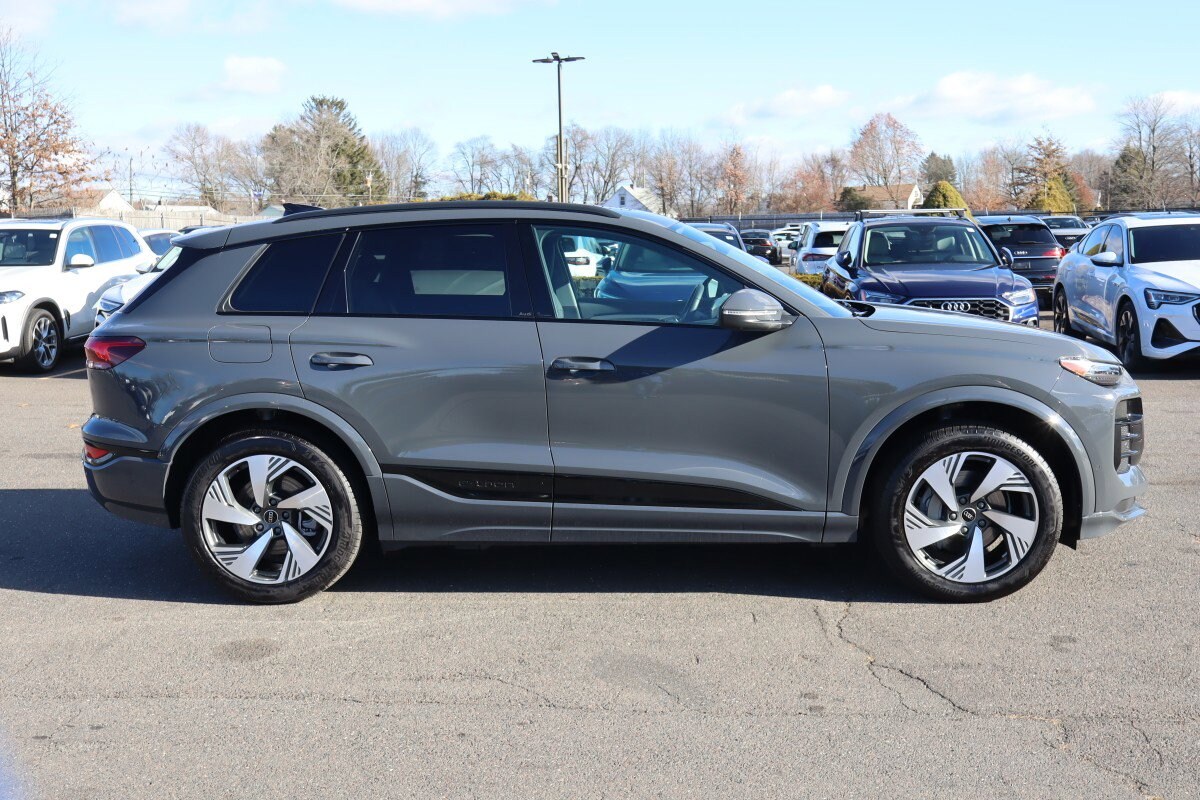 2025 Audi Q6 E-tron Premium Plus photo 4