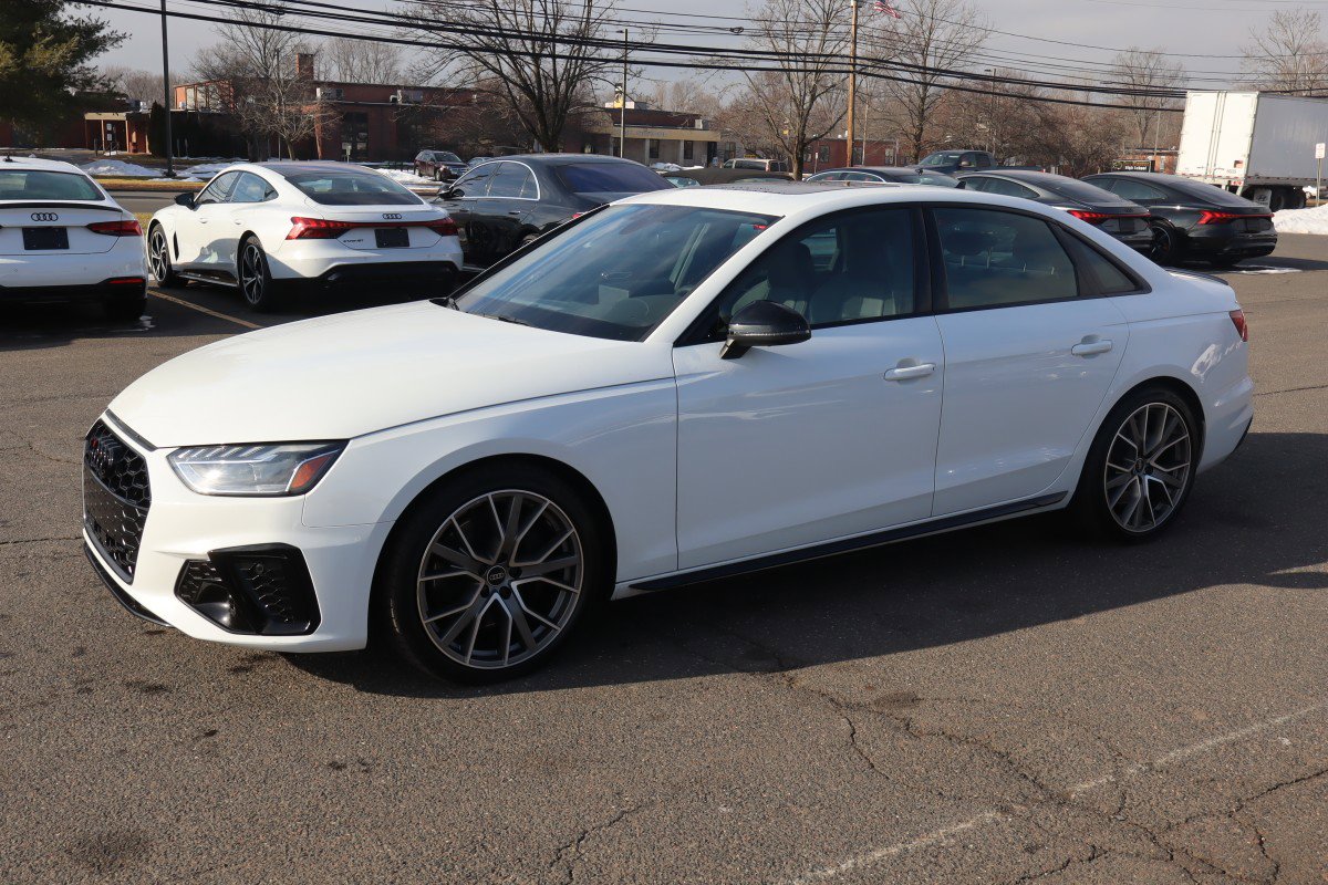 2024 Audi S4 Premium Plus's photo