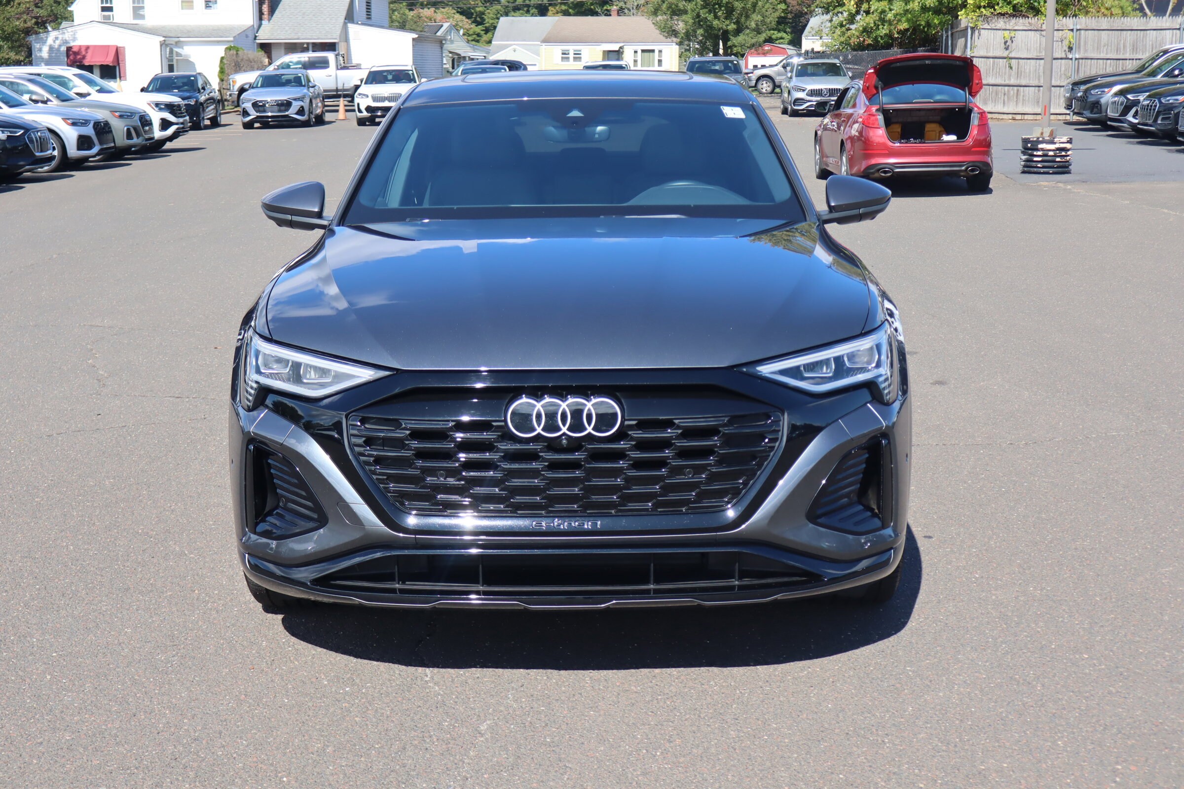 2024 Audi Q8 Premium Plus photo 2