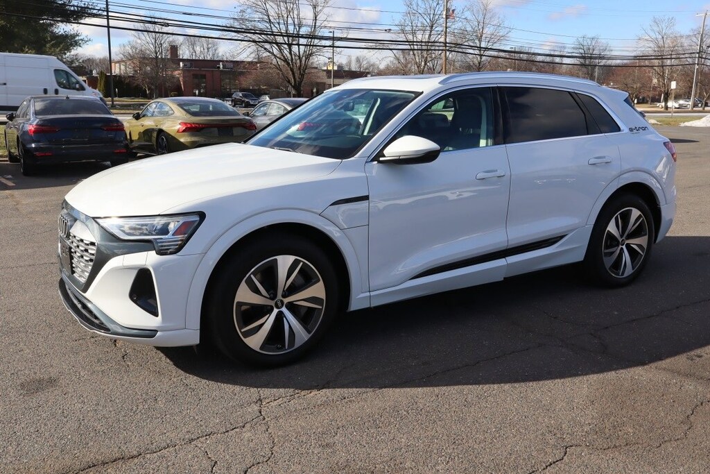 Used 2024 Audi Q8 e-tron Premium quattro SUV