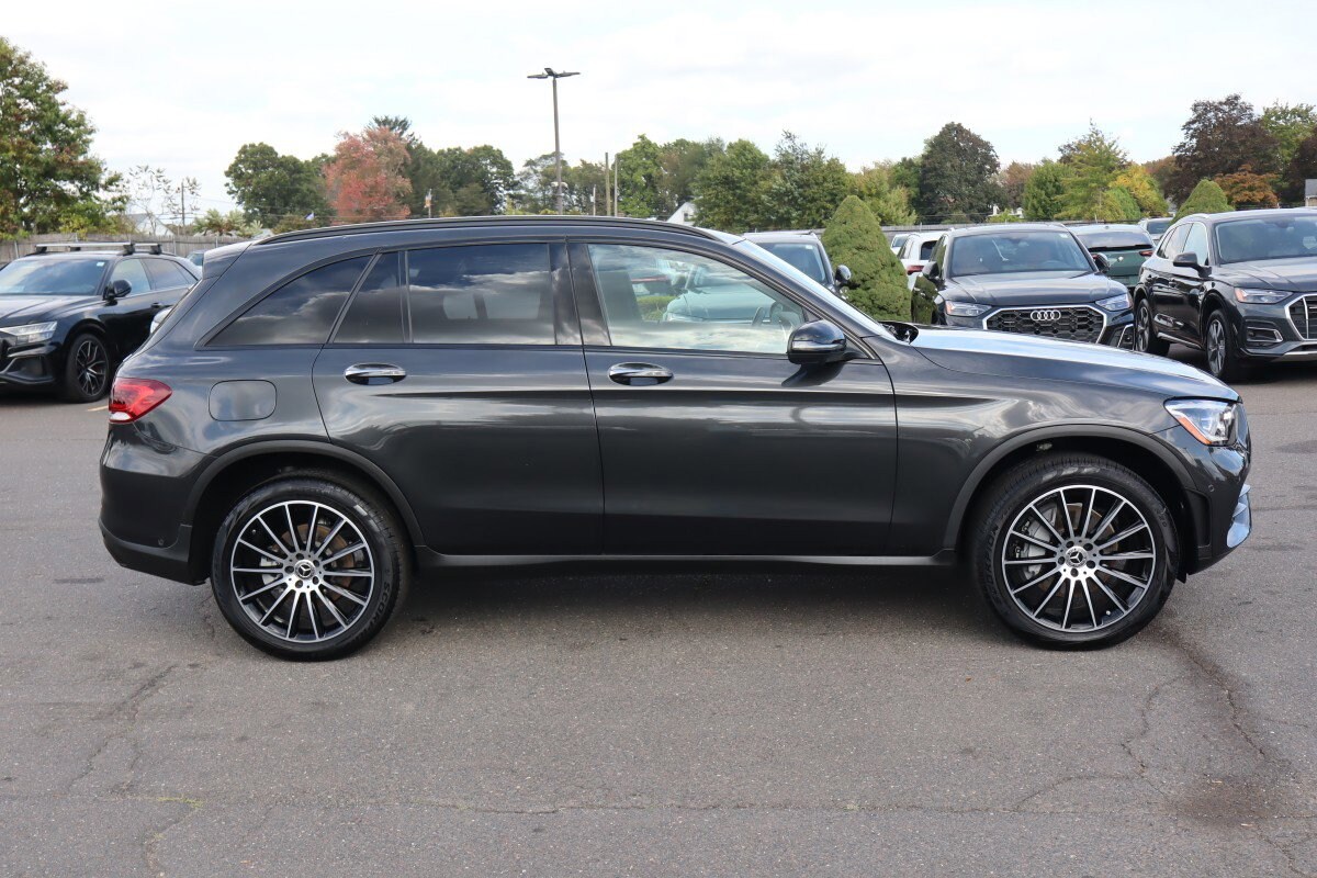 2021 Mercedes Benz GLC 300 4MATIC AMG photo 3