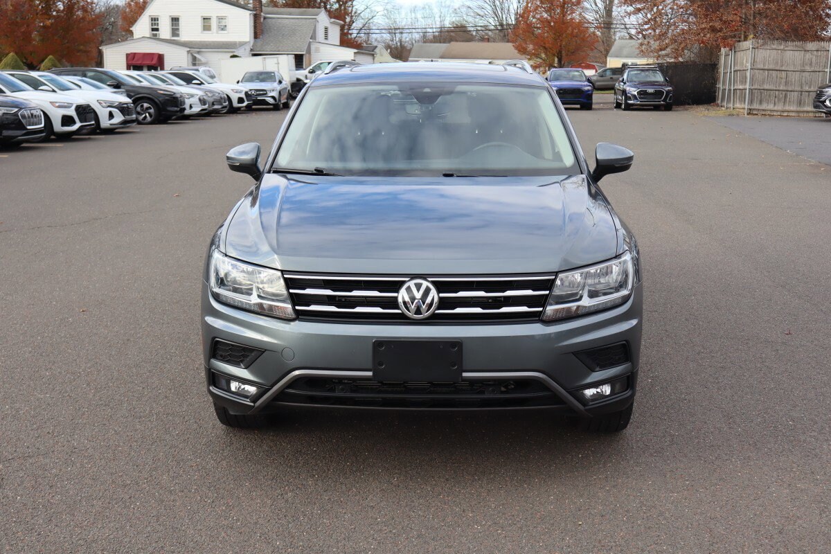 2021 Volkswagen Tiguan R-Line Black SEL photo 2