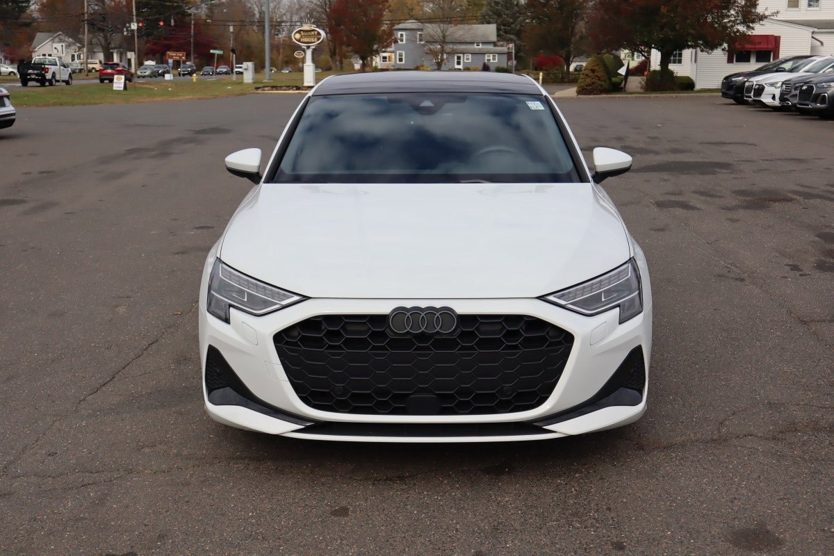 2025 Audi A3 Premium Plus 40 TFSI Quattro photo 2